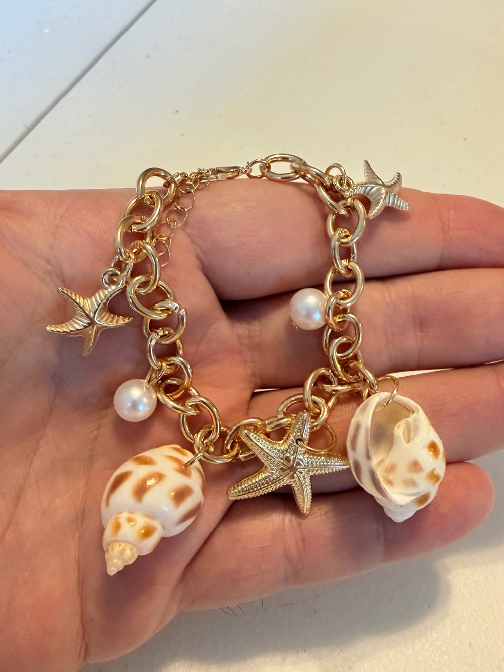 Fashion Ocean Shell Starfish Bracelet. - Picture 3 of 6
